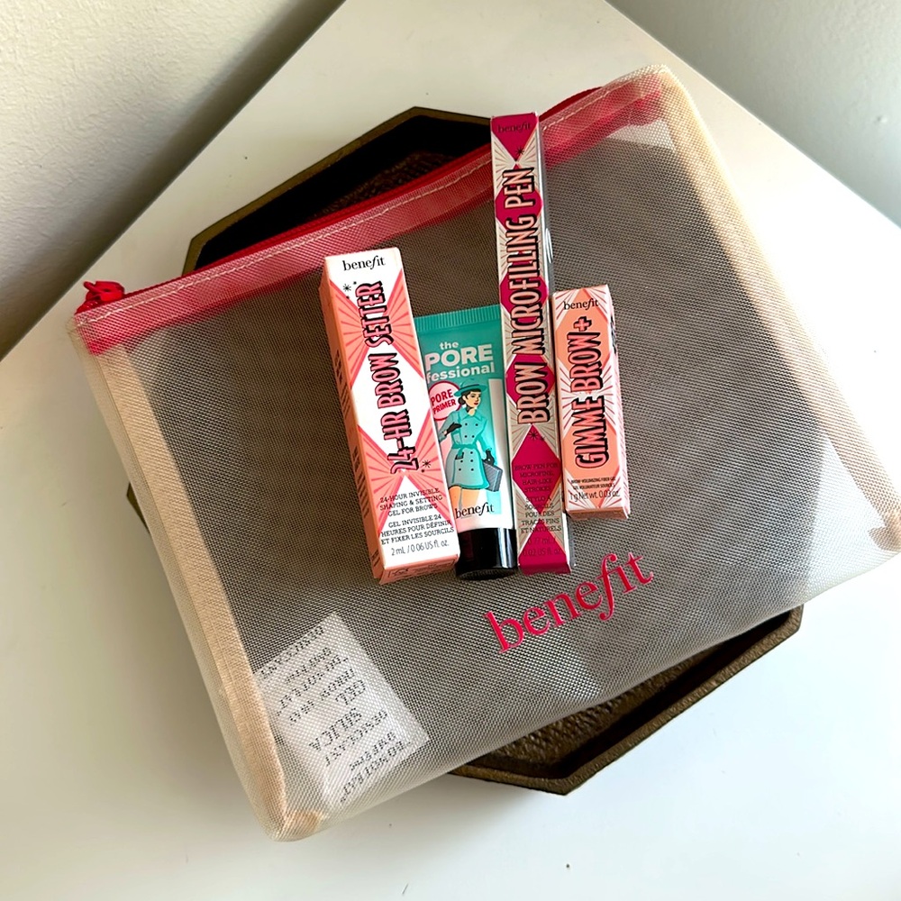 Benefit Makeup bundle with mesh pouch